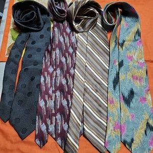 ☆Bundle ☆ 4 Ties Especial price